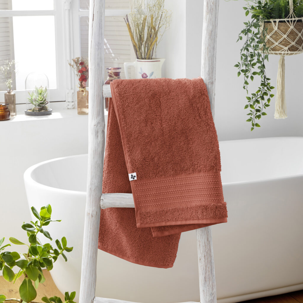 Serviette de toilette 50 x 90 cm Éponge unie GARANCE Terracotta