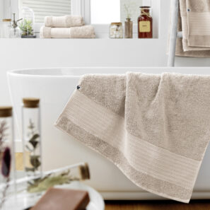 Drap de douche 70 x 130 cm Éponge unie GARANCE Pampa