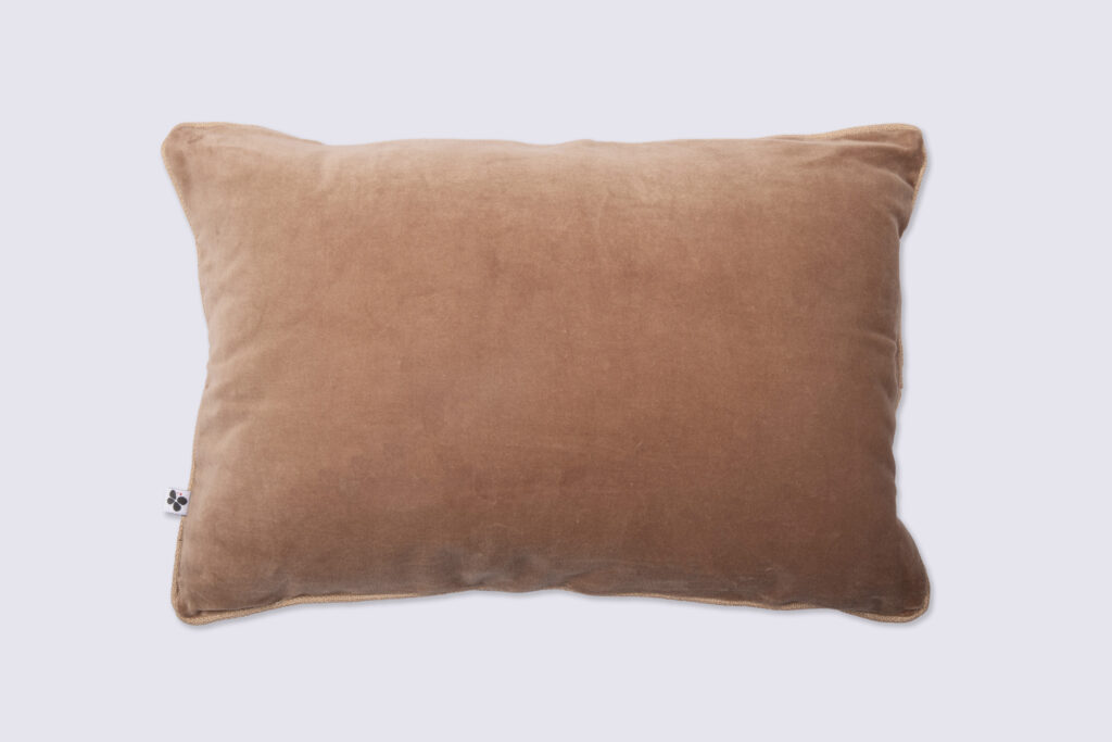 Abnehmbares Kissen 40 x 60 cm aus Baumwollsamt CÉSAR Camel (Braun)