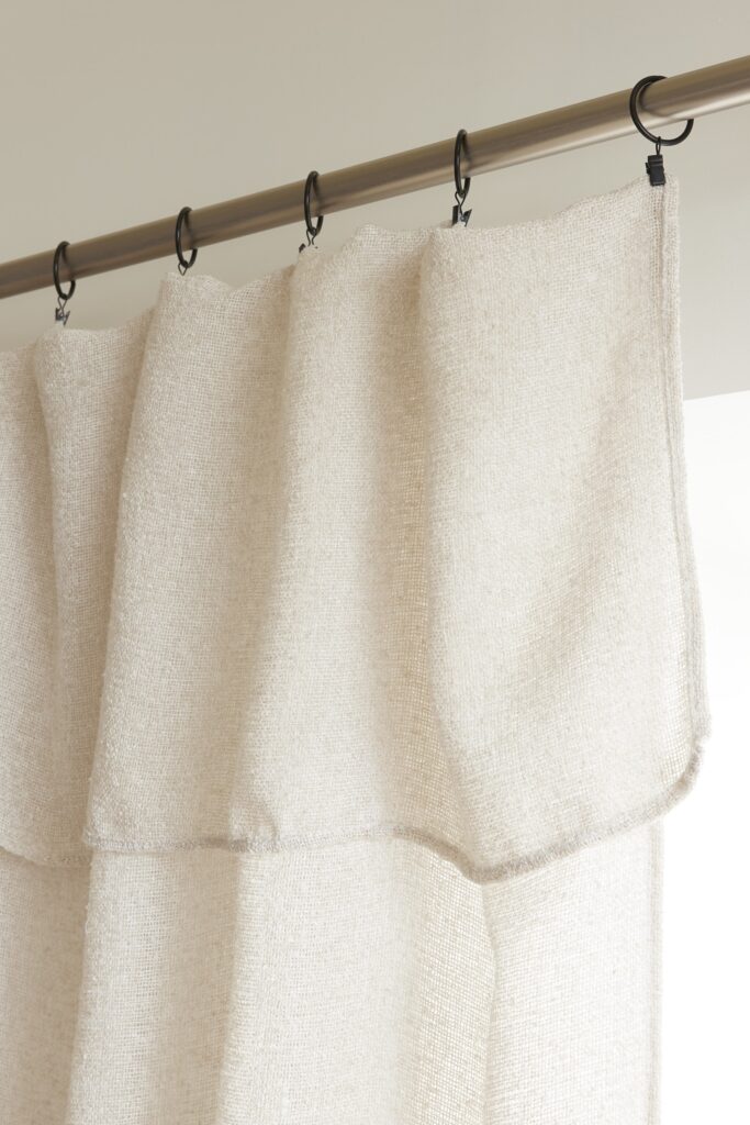FA - Curtain with 8 black clip rings 140 x 270 cm DUA yarn dye chambray effect Sable (Beige)