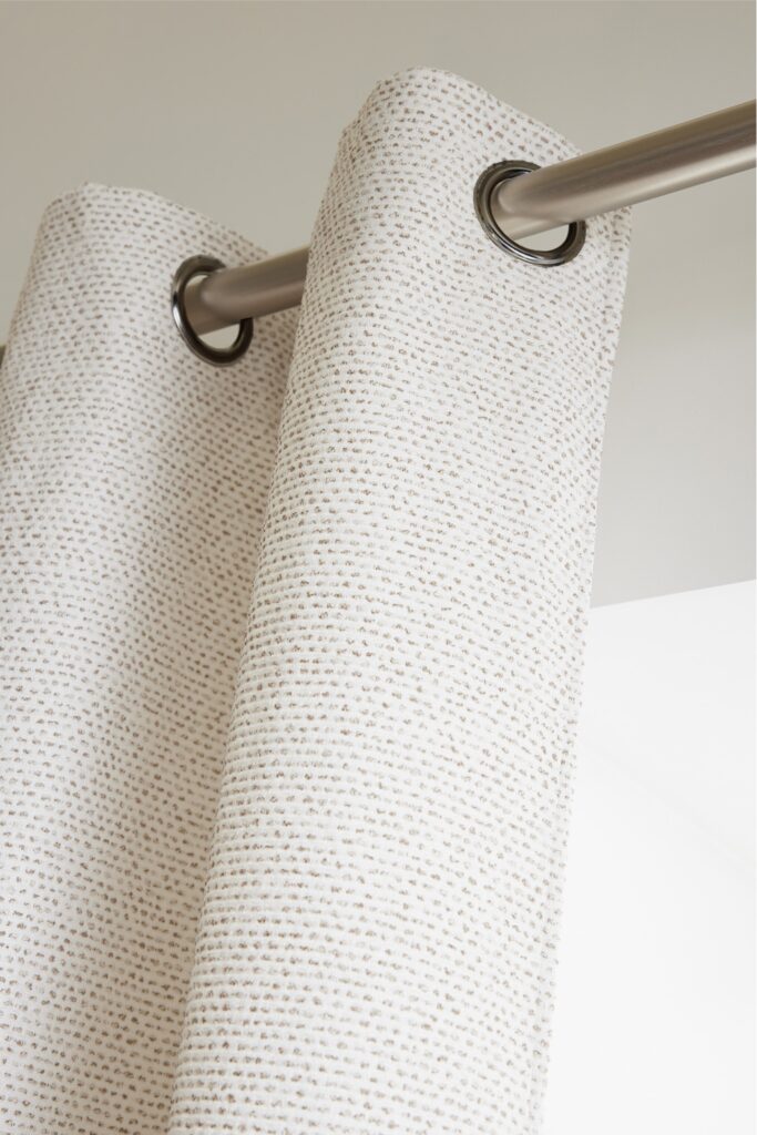 FA - Rideau + 8 oeillets 140 x 240 cm Polyester fils teints jacquard ELIOS Ivoire